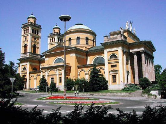 Fortuna Apartman Mini Эгер Экстерьер фото